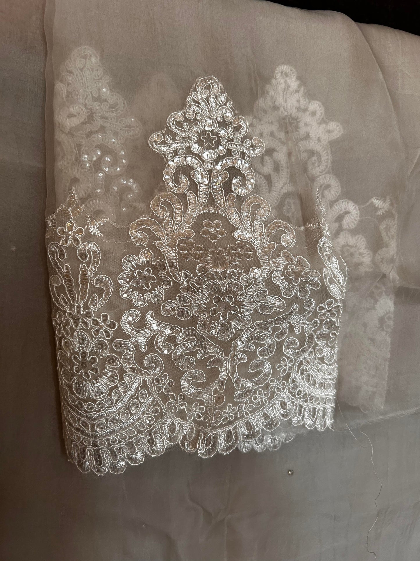 Moslin White Saree
